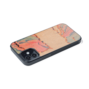 Exklusive Handyhülle aus robustem schwarzem Material, ergänzt durch hochwertige metallisierte Untergründe. Individuelle Anpassung und die angenehme Handhabung bieten sowohl optimalen Schutz als auch Einzigartigkeit.