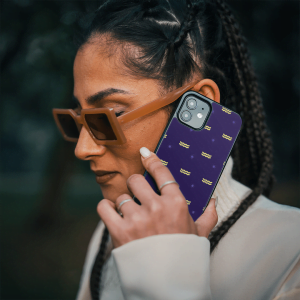 Handyhülle aus robustem, schwarzem TPU-Material und hochwertigem HD-Druck. Individuelle Anpassung und angenehme Handhabung vereinen optimalen Schutz und Persönlichkeit.