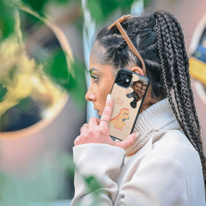 Handyhülle aus robustem, schwarzem TPU-Material und hochwertigem HD-Druck. Individuelle Anpassung und angenehme Handhabung vereinen optimalen Schutz und Persönlichkeit.