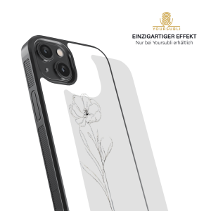 Exklusive Handyhülle aus robustem schwarzem Material, ergänzt durch hochwertige metallisierte Untergründe. Individuelle Anpassung und die angenehme Handhabung bieten sowohl optimalen Schutz als auch Einzigartigkeit.