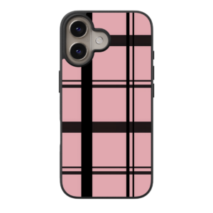 Exklusive Handyhülle aus robustem schwarzem Material, ergänzt durch hochwertige metallisierte Untergründe. Individuelle Anpassung und die angenehme Handhabung bieten sowohl optimalen Schutz als auch Einzigartigkeit.